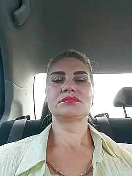 Snapshot of JennyOMay chatting on 07-26-26, 05:15 JennyOMay online show from 07-26-26, 05:15