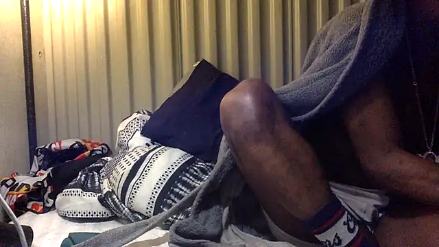 Snapshot of Maculine_Stayr chatting on 01-26-25, 09:29 Maculine Stayr online show from 01-26-25, 09:29