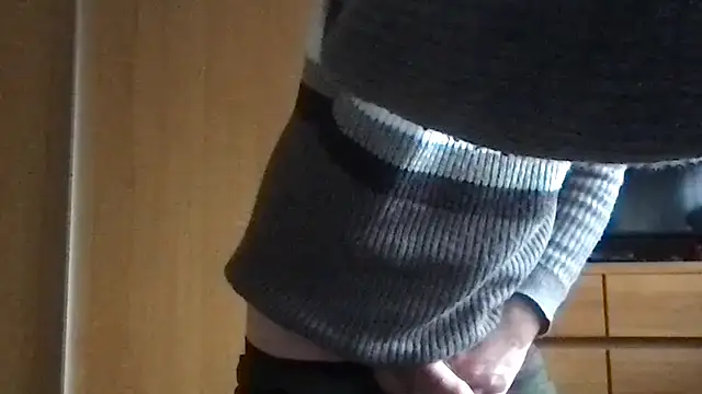 Snapshot of owlbimaik@xh chatting on 02-07-26, 02:43 owlbimaikxh online show from 02-07-26, 02:43