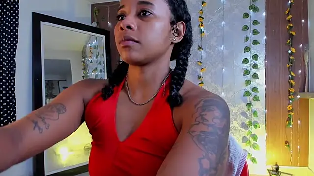 Snapshot of kelly_thomson chatting on 03-14-26, 11:32 kelly thomson online show from 03-14-26, 11:32