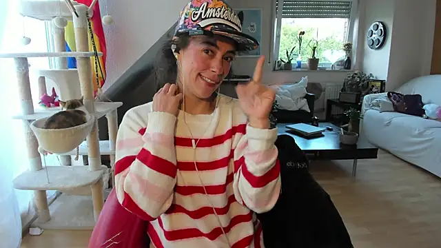 Snapshot of tinny_williams chatting on 09-14-25, 06:23 tinny williams online show from 09-14-25, 06:23