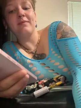 Babygirlu555 online show from 07-14-26, 04:13