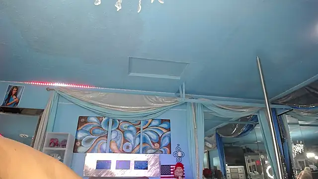 ADRIANNA FOX online show from 09-14-25, 08:24