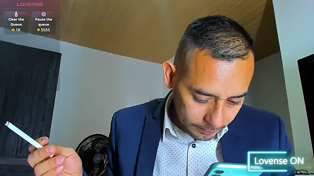 jhonyalzate2 online show from 11-06-25, 02:56