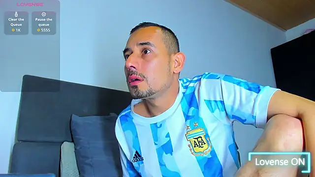 jhonyalzate2 online show from 11-16-25, 12:05