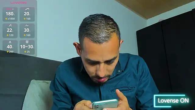 jhonyalzate2 online show from 02-24-26, 03:26