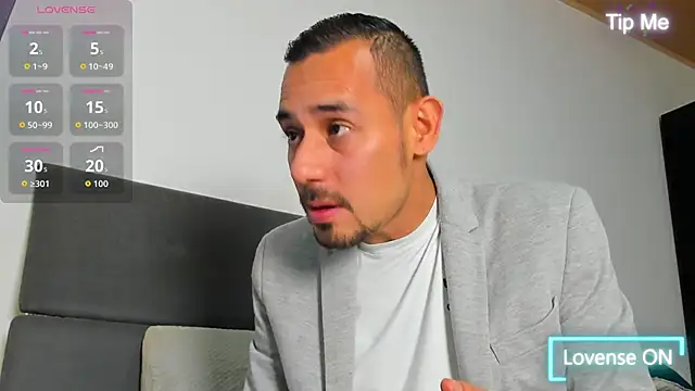 jhonyalzate2 online show from 05-05-26, 01:57