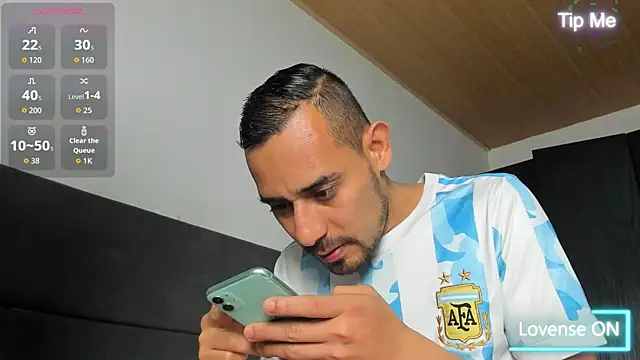 jhonyalzate2 online show from 07-19-26, 04:16