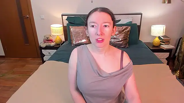 Snapshot of CatherineWalls chatting on 02-09-26, 04:38 CatherineWalls online show from 02-09-26, 04:38