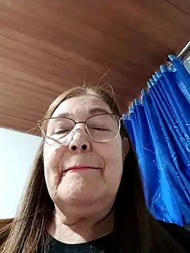 Vicky Rosse online show from 10-27-25, 09:52