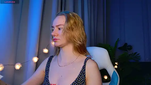 Ramona    online show from 12-23-25, 06:11