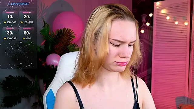 Ramona    online show from 02-18-26, 06:09