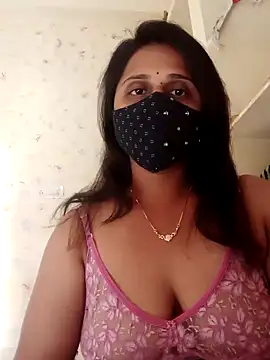 Snapshot of Indiantina chatting on 01-07-25, 10:11 Indiantina online show from 01-07-25, 10:11