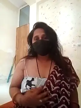 Snapshot of Indiantina chatting on 10-13-25, 07:19 Indiantina online show from 10-13-25, 07:19