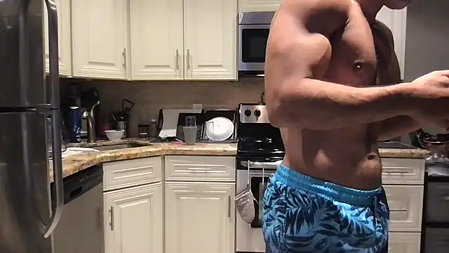 Snapshot of BigGuyMuscle chatting on 02-04-25, 07:44 BigGuyMuscle online show from 02-04-25, 07:44