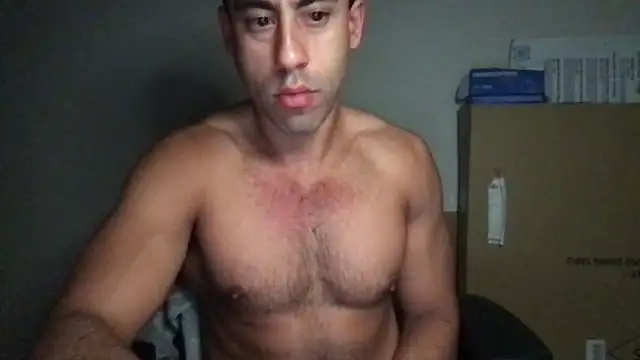 Snapshot of BigGuyMuscle chatting on 02-05-25, 07:39 BigGuyMuscle online show from 02-05-25, 07:39
