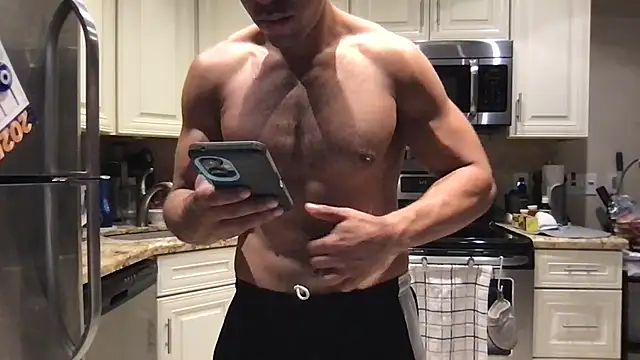 Snapshot of BigGuyMuscle chatting on 02-11-25, 11:22 BigGuyMuscle online show from 02-11-25, 11:22