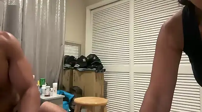 Snapshot of BigGuyMuscle chatting on 03-05-25, 06:01 BigGuyMuscle online show from 03-05-25, 06:01