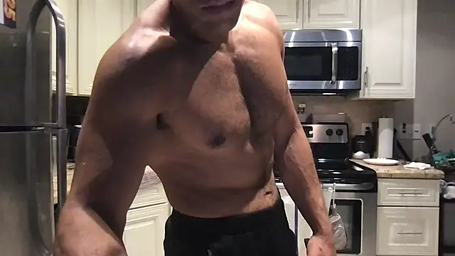 Snapshot of BigGuyMuscle chatting on 03-21-25, 10:17 BigGuyMuscle online show from 03-21-25, 10:17
