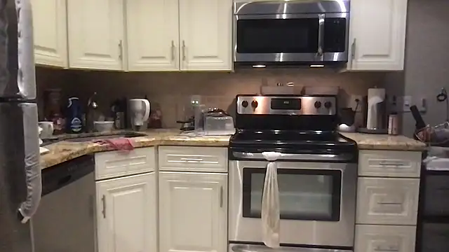 BigGuyMuscle online show from 12-20-25, 12:01