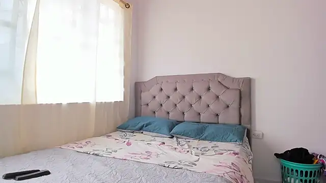 andrea hills online show from 02-02-25, 04:54