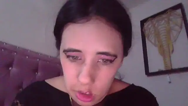 Snapshot of annarose19 chatting on 12-11-24, 01:15 annarose19 online show from 12-11-24, 01:15