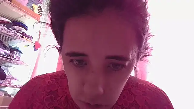 Snapshot of annarose19 chatting on 12-20-24, 05:18 annarose19 online show from 12-20-24, 05:18