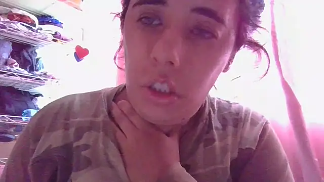 Snapshot of annarose19 chatting on 12-30-24, 08:25 annarose19 online show from 12-30-24, 08:25
