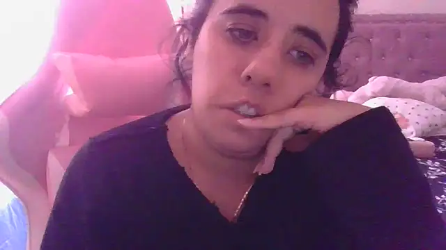 Snapshot of annarose19 chatting on 01-11-25, 07:27 annarose19 online show from 01-11-25, 07:27