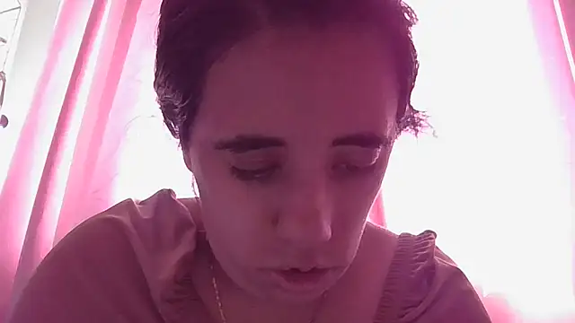 Snapshot of annarose19 chatting on 01-14-25, 08:15 annarose19 online show from 01-14-25, 08:15