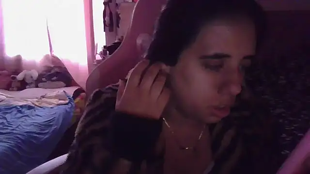 Snapshot of annarose19 chatting on 01-15-25, 10:57 annarose19 online show from 01-15-25, 10:57