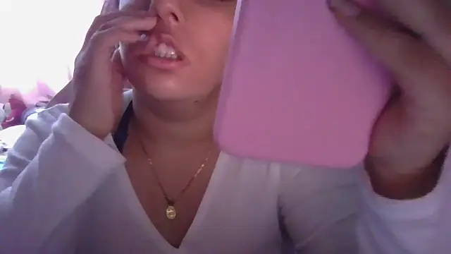 Snapshot of annarose19 chatting on 01-24-25, 10:08 annarose19 online show from 01-24-25, 10:08