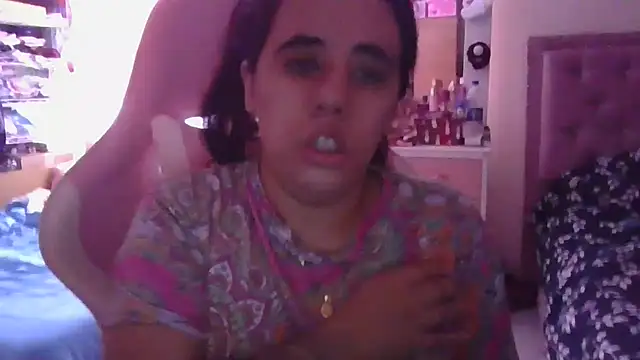 Snapshot of annarose19 chatting on 02-05-25, 08:25 annarose19 online show from 02-05-25, 08:25