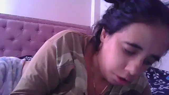Snapshot of annarose19 chatting on 02-12-25, 07:35 annarose19 online show from 02-12-25, 07:35