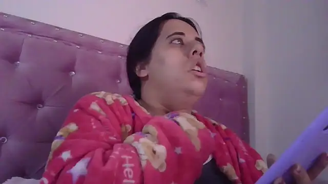 Snapshot of annarose19 chatting on 03-01-25, 02:15 annarose19 online show from 03-01-25, 02:15