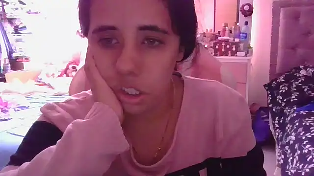 Snapshot of annarose19 chatting on 03-03-25, 07:39 annarose19 online show from 03-03-25, 07:39