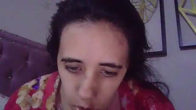 Snapshot of annarose19 chatting on 03-05-25, 12:38 annarose19 online show from 03-05-25, 12:38