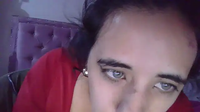 Snapshot of annarose19 chatting on 03-22-25, 01:00 annarose19 online show from 03-22-25, 01:00