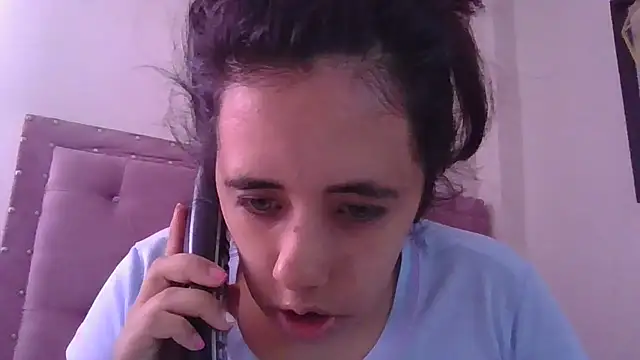 Snapshot of annarose19 chatting on 09-11-25, 05:02 annarose19 online show from 09-11-25, 05:02