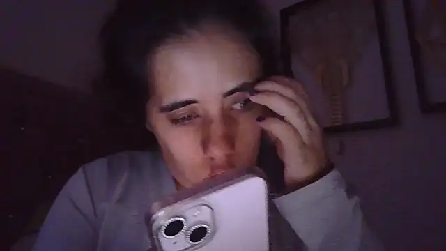 Snapshot of annarose19 chatting on 09-12-25, 10:43 annarose19 online show from 09-12-25, 10:43