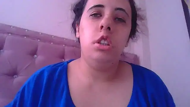Snapshot of annarose19 chatting on 10-06-25, 04:48 annarose19 online show from 10-06-25, 04:48