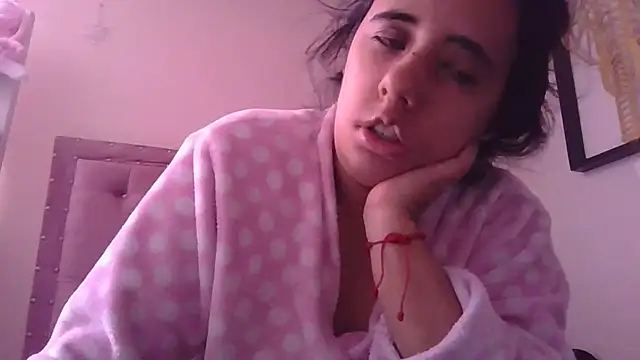 annarose19 online show from 10-27-25, 05:28