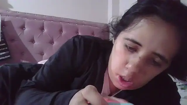 annarose19 online show from 11-28-25, 11:18