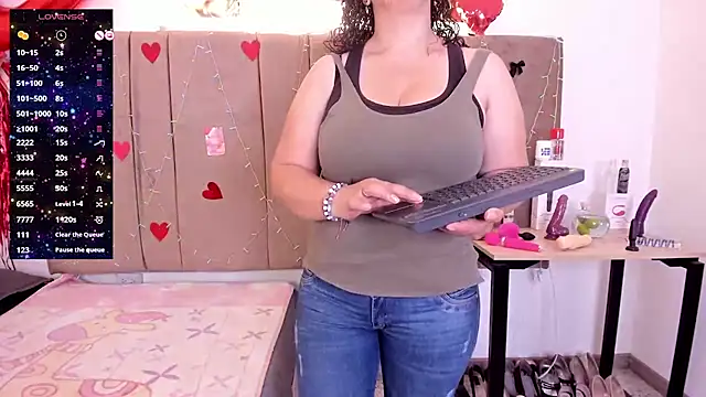 Zaly mature online show from 12-23-25, 02:09