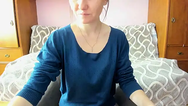 Snapshot of HolmesAriana chatting on 01-29-25, 04:30 HolmesAriana online show from 01-29-25, 04:30