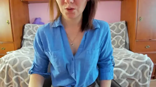 Snapshot of HolmesAriana chatting on 03-15-25, 07:20 HolmesAriana online show from 03-15-25, 07:20