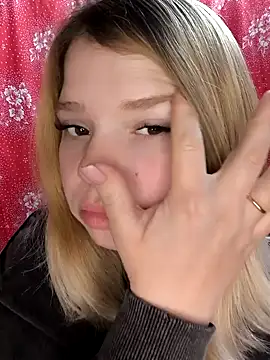 Zuli Kiska online show from 02-15-25, 07:50