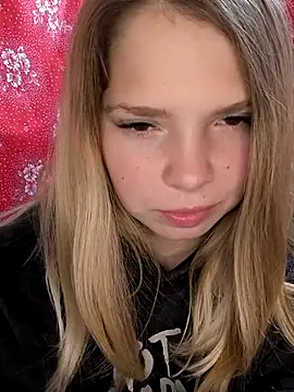 Zuli Kiska online show from 09-14-25, 11:09