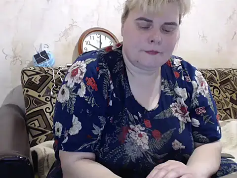 Snapshot of Ameliabusty chatting on 11-23-25, 08:03 Ameliabusty online show from 11-23-25, 08:03