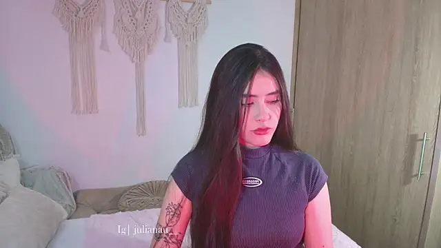 Snapshot of iriswest_ chatting on 07-25-26, 03:04 iriswest online show from 07-25-26, 03:04